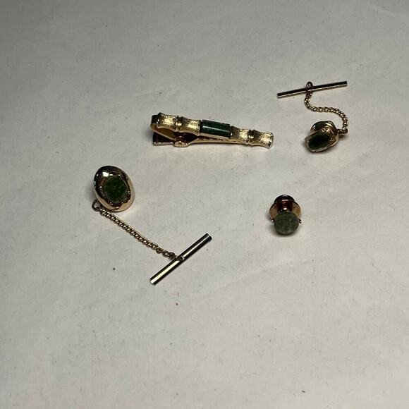 Tie Tacks Jade Yellow Gold plated tie tacks and lapel pin - Picture 9 of 11
